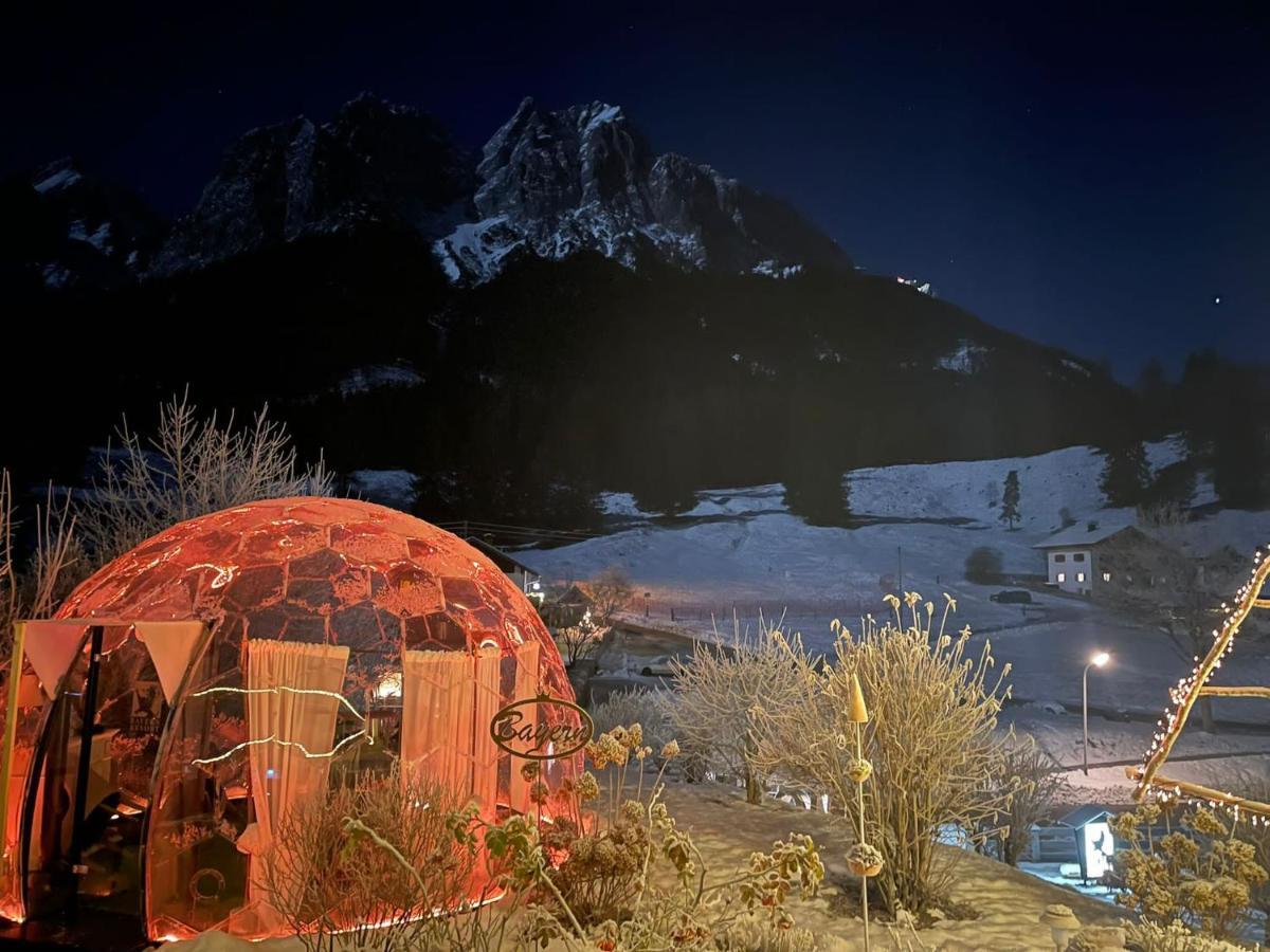Bayern Resort Hotel - Adults Only - Mit Zugspitzblick - Eibsee-Naehe - Wellnessbereich - Naturpool Im Sommer Grainau Dış mekan fotoğraf