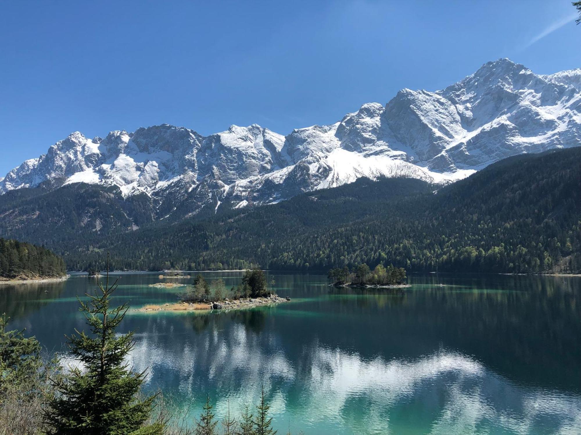 Bayern Resort Hotel - Adults Only - Mit Zugspitzblick - Eibsee-Naehe - Wellnessbereich - Naturpool Im Sommer Grainau Dış mekan fotoğraf