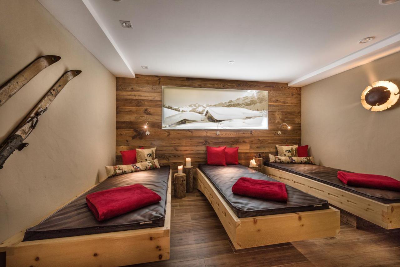 Bayern Resort Hotel - Adults Only - Mit Zugspitzblick - Eibsee-Naehe - Wellnessbereich - Naturpool Im Sommer Grainau Dış mekan fotoğraf