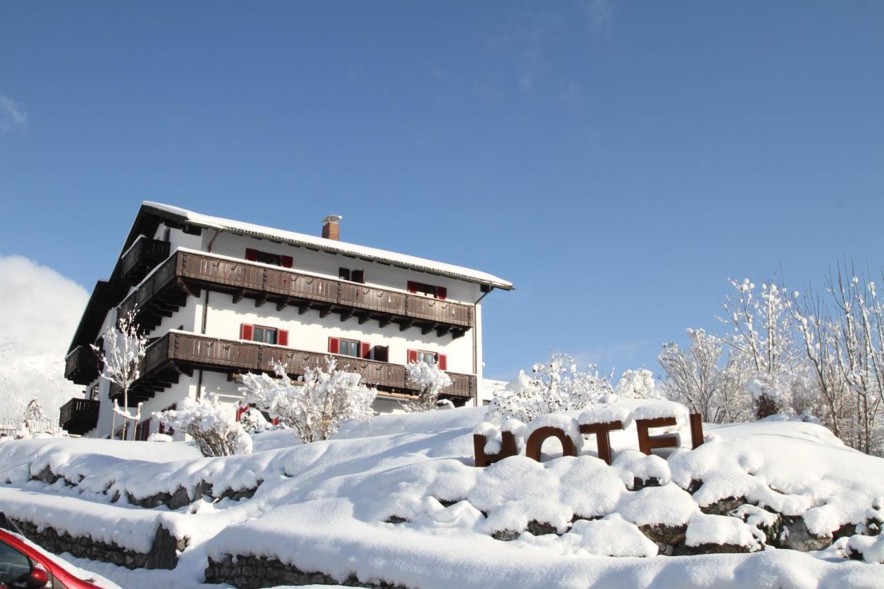 Bayern Resort Hotel - Adults Only - Mit Zugspitzblick - Eibsee-Naehe - Wellnessbereich - Naturpool Im Sommer Grainau Dış mekan fotoğraf