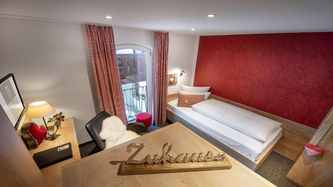 Bayern Resort Hotel - Adults Only - Mit Zugspitzblick - Eibsee-Naehe - Wellnessbereich - Naturpool Im Sommer Grainau Dış mekan fotoğraf